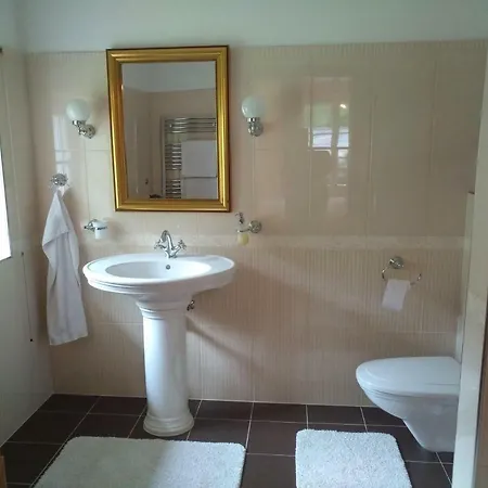 Gaestezimmer Bruehl Quarto em Acomodações Particulares