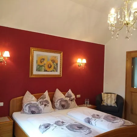 Quarto em Acomodações Particulares Gaestezimmer Bruehl Markt Sankt Florian